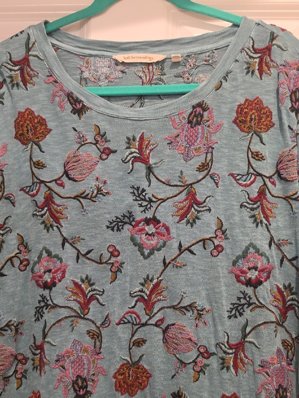 Soft Surroundings Jewel Tone Embroidery On A Short Sleeved Tee 2x - Picture 5 of 6